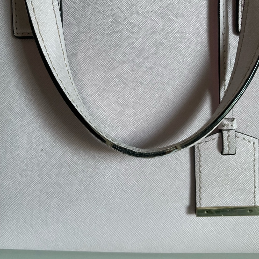 Kate Spade Cameron Street Lottie satchel handbag in a light pink - Picture 5 of 7